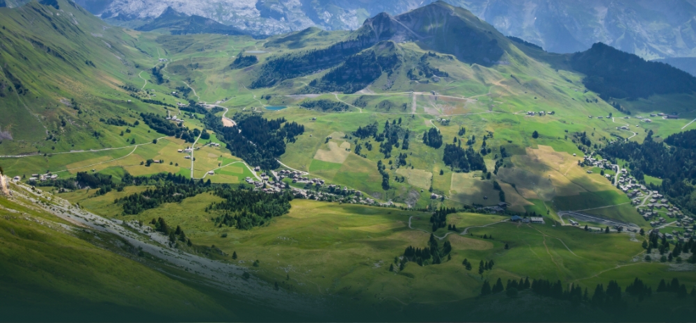 Alpage-grand-montagne-panorama